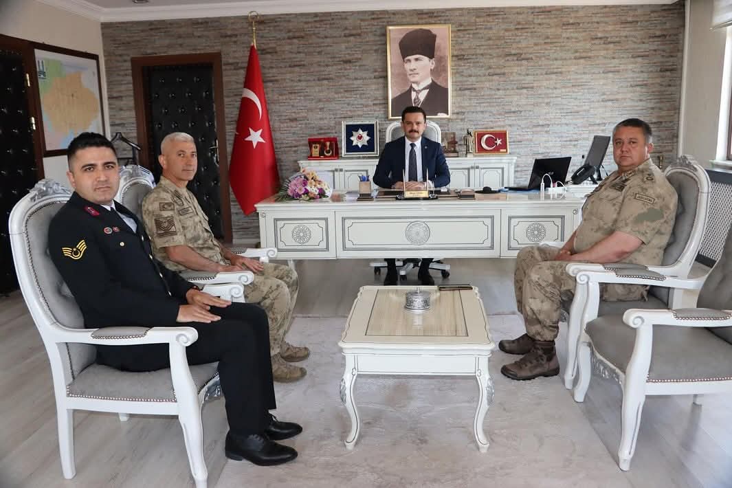 Jandarma Teşkilatımızın 186. Kuruluş Yıldönümü Vesilesiyle Kaymakamımız Sayın Onur TİTİZ'i Ziyaret